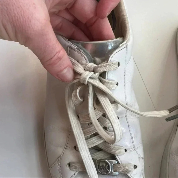 Michael Kors Jet Set 6 Sneaker - Picture 10 of 10